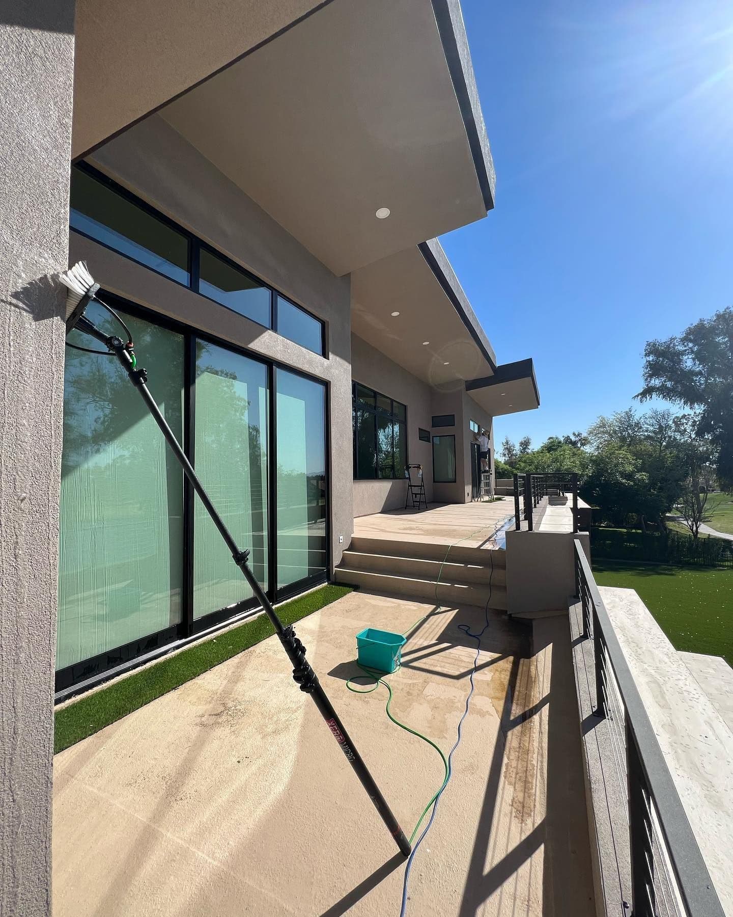 Freshly cleaned home exterior by Paradise Washing